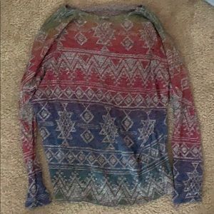 Thin knit long sleeve shirt